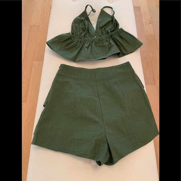 Skylar + Madison Dresses & Skirts - 2 piece dark green skirt with crop top